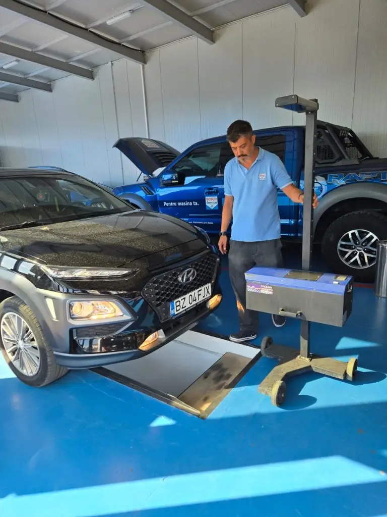 Verificarea farurilor unui autoturism în stația ITP Auto Gan